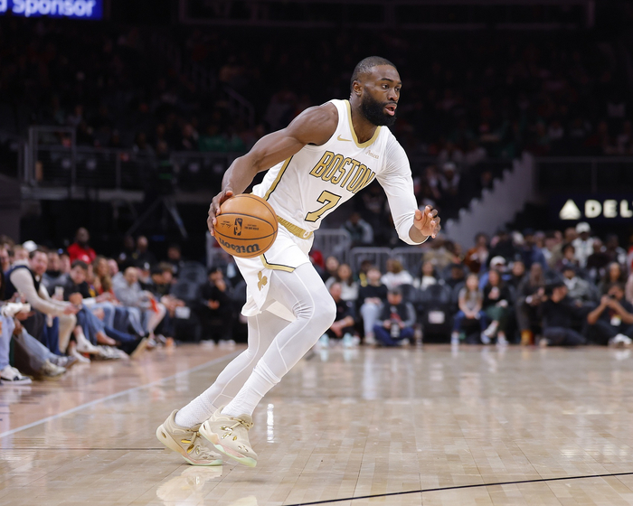 绿军大胜步行者，杰伦布朗30+10+5创纪录，西亚卡姆32+10|凯尔特人|NBA常规赛|印第安纳步行者队|波士顿凯尔特人队|篮板_新浪体育_新浪新闻