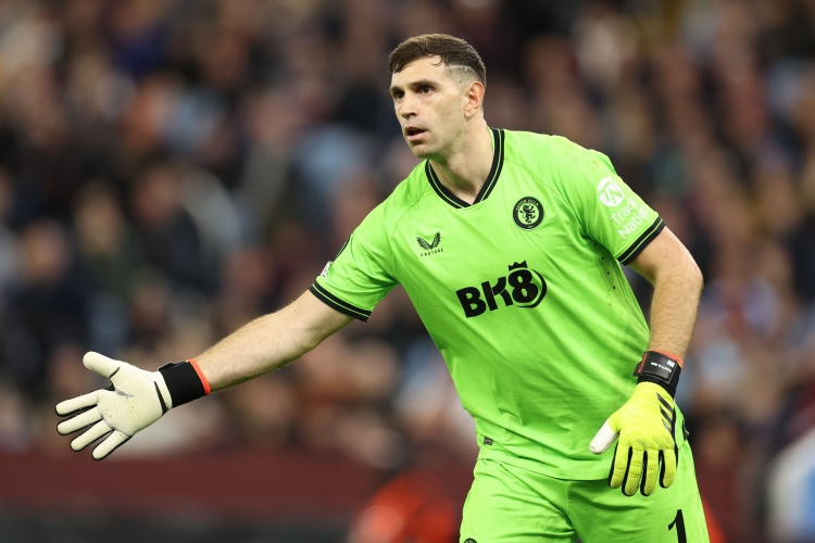 必一运动官网-意媒：国米正和马丁内斯协商两年合同，预计春天决定引进哪位门将